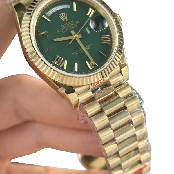 Day-Date 40mm Green Roman Yellow Gold 228238